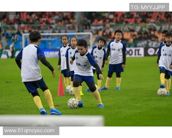 小孩能否成为足球明星的关键因素与培养路径探讨