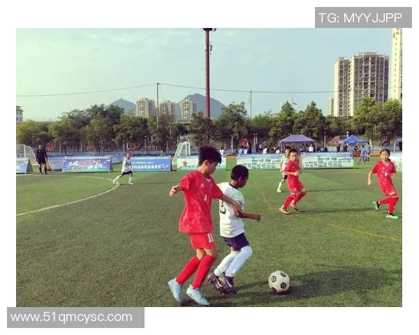 株洲迎来足球明星助力城市体育发展与青少年成长